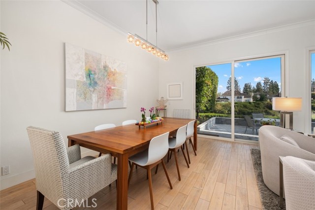 Detail Gallery Image 14 of 28 For 10 Rue Grand Vallee, Newport Beach,  CA 92660 - 2 Beds | 2 Baths