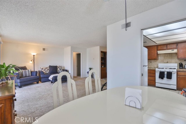 Detail Gallery Image 14 of 42 For 14830 Cliffrose Ct, Moreno Valley,  CA 92553 - 2 Beds | 2 Baths