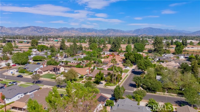 Detail Gallery Image 16 of 17 For 10360 Haskell, Granada Hills,  CA 91344 - 3 Beds | 2 Baths