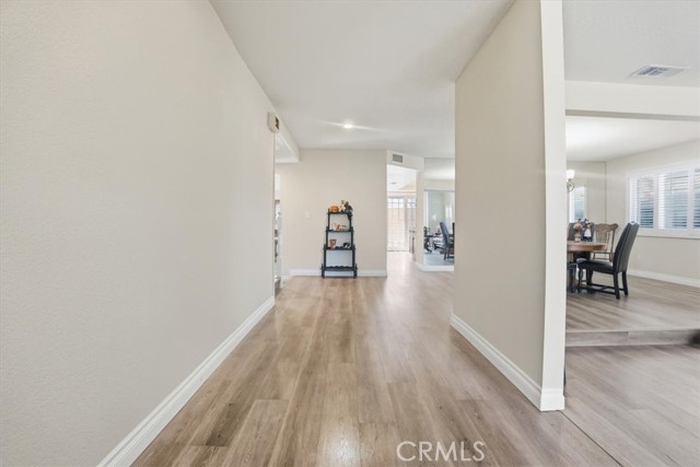 Detail Gallery Image 14 of 57 For 100 Electric Avenue, Seal Beach,  CA 90740 - 4 Beds | 3 Baths