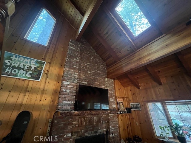 33411 Weeping Willow Drive, Green Valley Lake CA: https://media.crmls.org/medias/f148dd9b-fe26-42ca-8b6e-3a9ae6c0efff.jpg