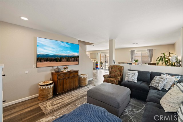 Detail Gallery Image 6 of 35 For 45064 18th St E St, Lancaster,  CA 93535 - 4 Beds | 3 Baths