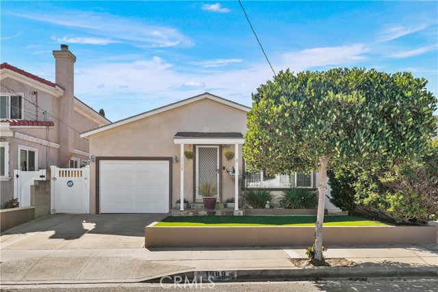 1909 Condon Avenue, Redondo Beach, California 90278, 3 Bedrooms Bedrooms, ,2 BathroomsBathrooms,Residential,Sold,Condon,OC22192393