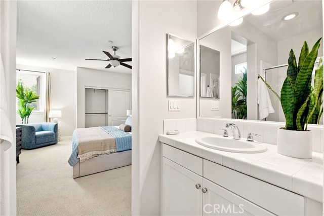 2 Bed Home for Sale in Hawthorne, California