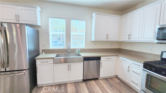 Detail Gallery Image 6 of 26 For 8614 Founders Grove, Chino,  CA 91708 - 3 Beds | 2/1 Baths