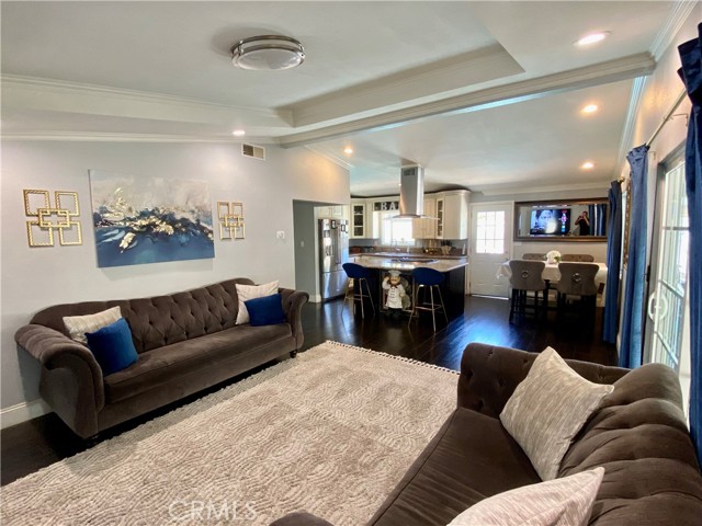Detail Gallery Image 9 of 24 For 1529 W Anahurst Pl, Santa Ana,  CA 92704 - 4 Beds | 2 Baths