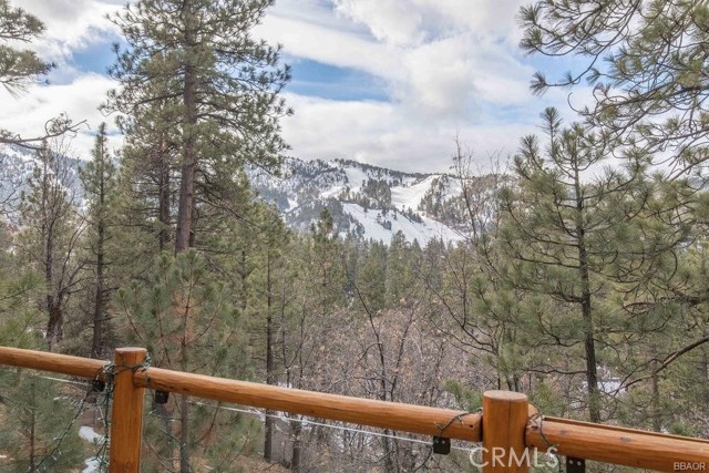 Detail Gallery Image 2 of 43 For 43478 Sheephorn Rd, Big Bear Lake,  CA 92315 - 3 Beds | 2 Baths