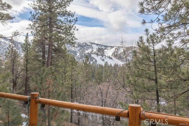 Detail Gallery Image 2 of 43 For 43478 Sheephorn Rd, Big Bear Lake,  CA 92315 - 3 Beds | 2 Baths