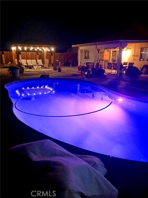 21961 Thunderbird, Apple Valley CA: https://media.crmls.org/medias/f14acee7-97e2-4114-a178-fa72ce1cf49f.jpg