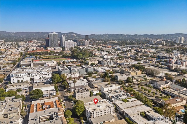 Detail Gallery Image 39 of 48 For 1616 Granville Ave #202,  Los Angeles,  CA 90025 - 2 Beds | 2 Baths