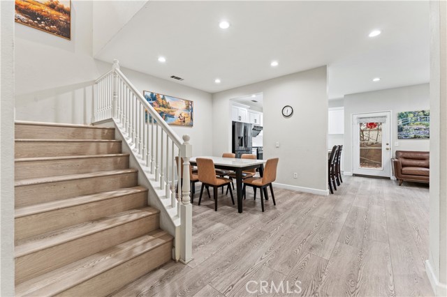 Detail Gallery Image 18 of 31 For 21 New Jersey, Irvine,  CA 92606 - 5 Beds | 3 Baths