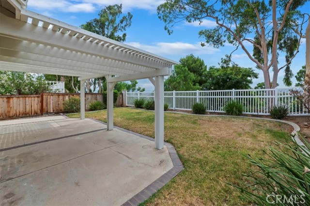 Detail Gallery Image 25 of 27 For 17640 Mountain Ct, Riverside,  CA 92503 - 3 Beds | 3 Baths