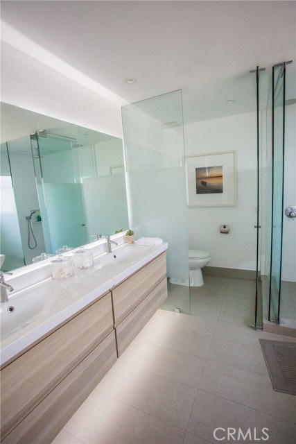 Detail Gallery Image 49 of 52 For 5714 Vantage Ave, Valley Village,  CA 91607 - 4 Beds | 3 Baths