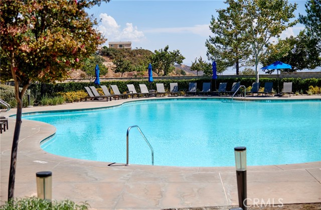 4049 Running Oak Lane, San Bernardino CA: https://media.crmls.org/medias/f14d4d9b-f6d9-453e-bf4b-316b41db5e15.jpg