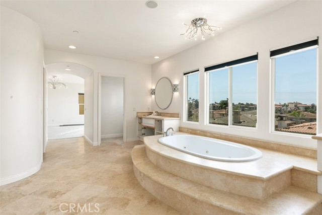 Detail Gallery Image 31 of 56 For 21 Vista Sole St, Dana Point,  CA 92629 - 4 Beds | 3/1 Baths