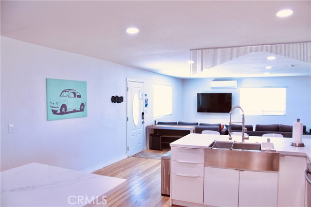 7112 Mecca Road, Joshua Tree CA: https://media.crmls.org/medias/f14d822b-a5bc-42f9-bdf9-a21e1329bd0c.jpg