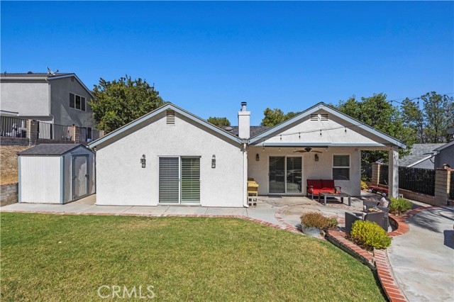 28631 Winterdale Drive, Canyon Country CA: https://media.crmls.org/medias/f14de228-18e0-462c-b953-2ec1489d9519.jpg