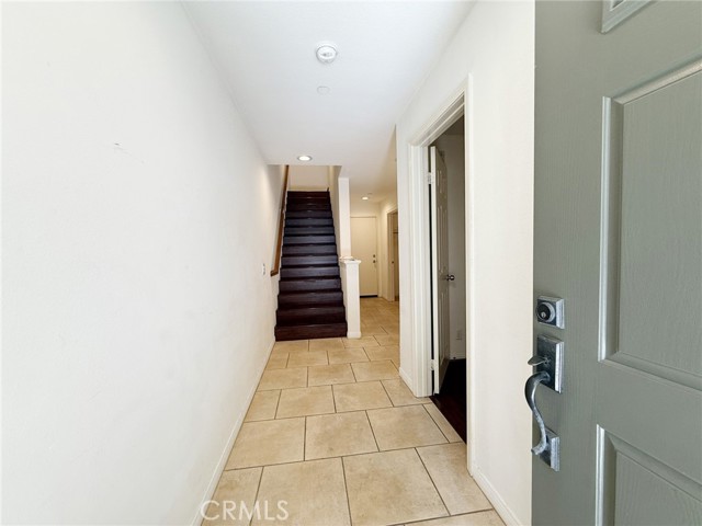 424 Silk Tree, Irvine CA: https://media.crmls.org/medias/f14e213c-8300-4bee-b077-3a5558c3e08f.jpg