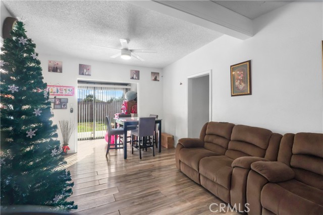 Detail Gallery Image 7 of 20 For 1718 W 166th St, Compton,  CA 90220 - 4 Beds | 2 Baths