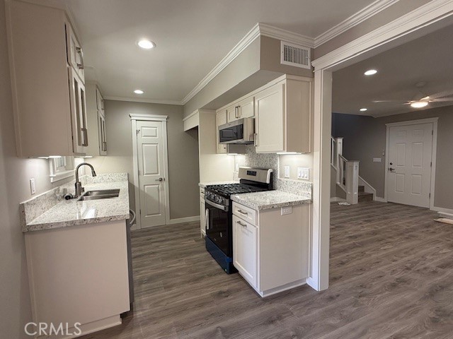 Detail Gallery Image 11 of 19 For 131 Olive St, Paso Robles,  CA 93446 - 2 Beds | 1/1 Baths