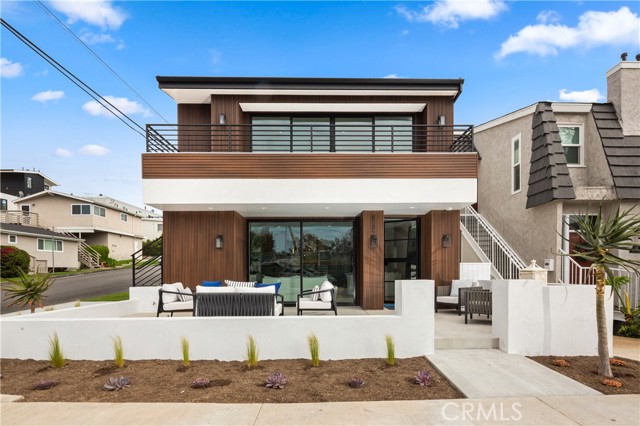 520 Iris Avenue, Corona Del Mar (newport Beach), CA, 92625 520 Iris Avenue, Corona Del Mar (newport Beach), CA, 92625
