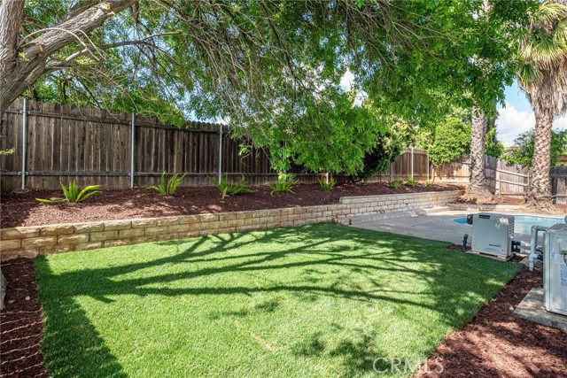 Detail Gallery Image 3 of 32 For 1254 Marjorie Pl, Escondido,  CA 92027 - 3 Beds | 2 Baths