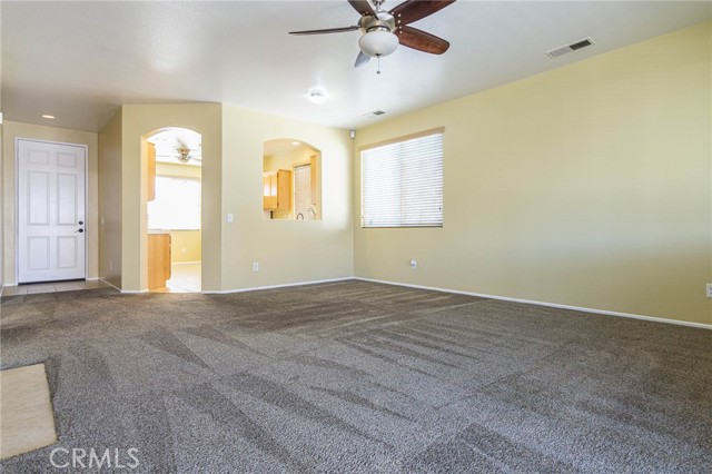 Detail Gallery Image 8 of 60 For 11554 Maywood, Victorville,  CA 92392 - 3 Beds | 2 Baths