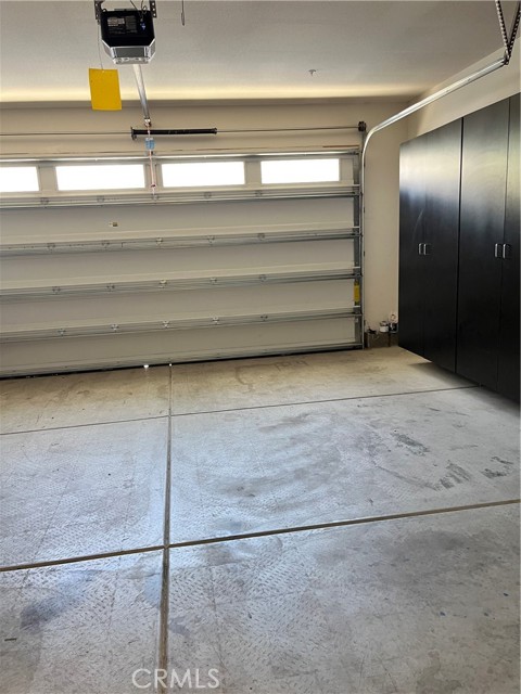 5384 Palestrina Way, Fontana CA: https://media.crmls.org/medias/f1507ddf-9911-47ce-81e2-526559103936.jpg