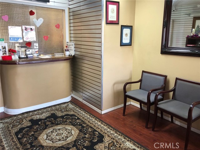 Waiting Room-Receptionist service available.