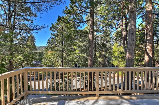 Detail Gallery Image 7 of 31 For 507 Pioneer Rd, Lake Arrowhead,  CA 92352 - 4 Beds | 2 Baths