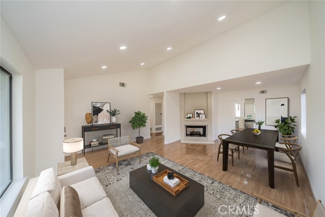Detail Gallery Image 5 of 25 For 24345 Moonraker Ln, Moreno Valley,  CA 92557 - 4 Beds | 2 Baths