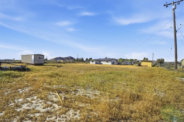 Detail Gallery Image 31 of 39 For 1163 Smith, Adelanto,  CA 92301 - 2 Beds | 1 Baths