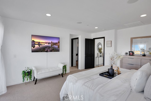 2727 Goldenrain Street, Palmdale CA: https://media.crmls.org/medias/f1535b25-9514-4756-aaa1-f2682bc39986.jpg