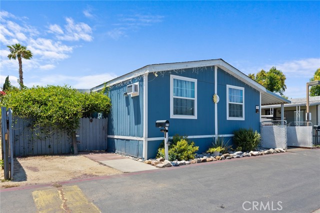1097 N State Street, Hemet CA: https://media.crmls.org/medias/f1538169-4957-4e11-89d5-04d15b10cb07.jpg