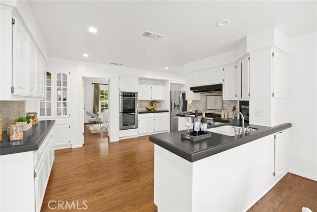 Detail Gallery Image 25 of 51 For 989 Winston Ave, San Marino,  CA 91108 - 4 Beds | 3 Baths