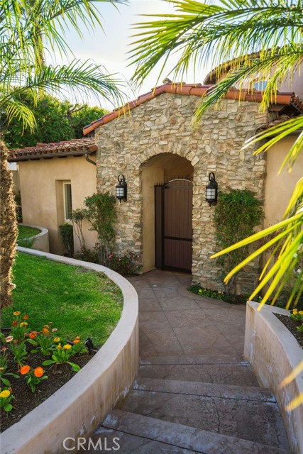 Detail Gallery Image 6 of 74 For 113 S Herrin, Manhattan Beach,  CA 90266 - 5 Beds | 4/1 Baths