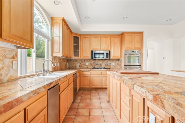 623 N Paulina Avenue, Redondo Beach CA: https://media.crmls.org/medias/f1548114-93cb-4abf-a34f-61b9efc013c9.jpg