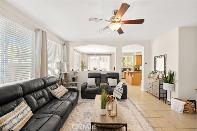 Detail Gallery Image 8 of 39 For 1312 Shoshone Falls Dr, Ramona,  CA 92065 - 3 Beds | 2/1 Baths