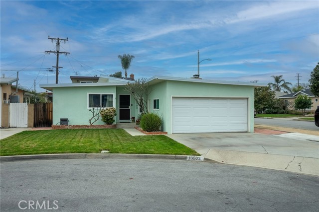 Detail Gallery Image 1 of 32 For 13503 Fidler Ave, Bellflower,  CA 90706 - 3 Beds | 2 Baths