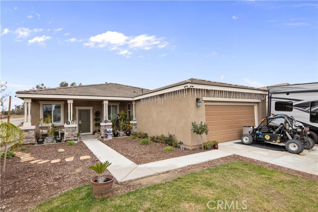 9226 Cattail Ln, Fontana, CA 92335