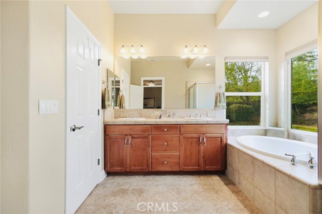 Detail Gallery Image 18 of 41 For 3600 Laver Ct, Redding,  CA 96002 - 4 Beds | 2/1 Baths