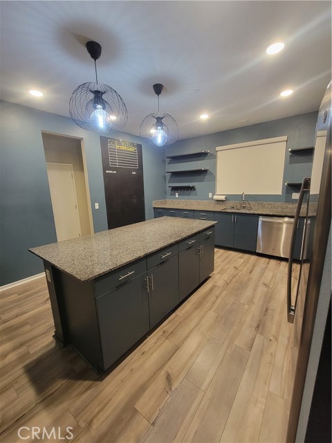 Detail Gallery Image 9 of 29 For 5464 Seacliff Pl #25,  San Diego,  CA 92154 - 4 Beds | 3/1 Baths
