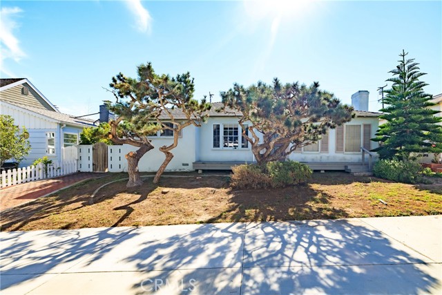 400 5th Street, Manhattan Beach, California 90266, 4 Bedrooms Bedrooms, ,2 BathroomsBathrooms,Residential,Sold,5th,SB23202757