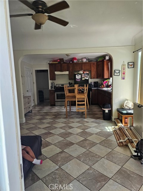 Detail Gallery Image 11 of 15 For 1722 W 60th Pl, Los Angeles,  CA 90047 - – Beds | – Baths