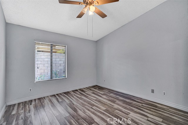 Detail Gallery Image 13 of 24 For 1331 Freedom Way, San Jacinto,  CA 92583 - 2 Beds | 2 Baths