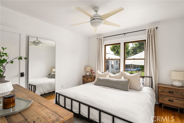 661 Grand Avenue, Long Beach CA: https://media.crmls.org/medias/f15b785d-362a-4228-ab1f-3e9b99d241f2.jpg