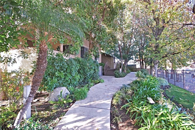 Front Image Thumbnail for CRSR25273669