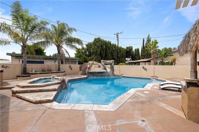Detail Gallery Image 1 of 49 For 825 S Arden St, Anaheim,  CA 92802 - 3 Beds | 2 Baths