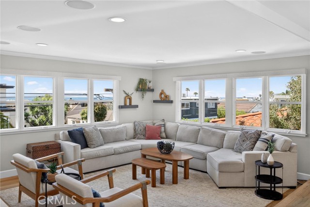 Image 59 of 75 For 1001 4th  