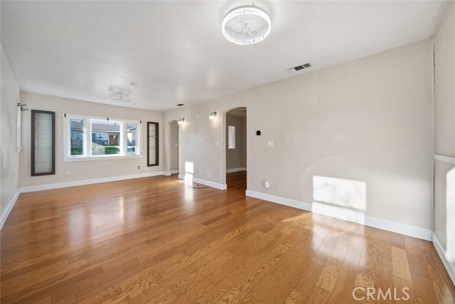 Detail Gallery Image 4 of 33 For 273 Pacific Avenue, Paso Robles,  CA 93446 - 2 Beds | 2 Baths